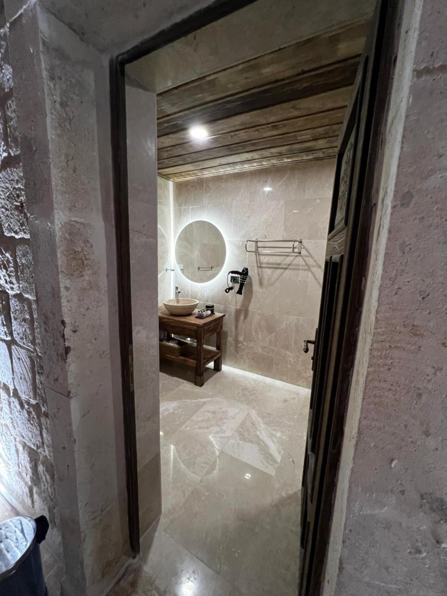 Chakra Special Caves Hotel Юргюп Екстериор снимка