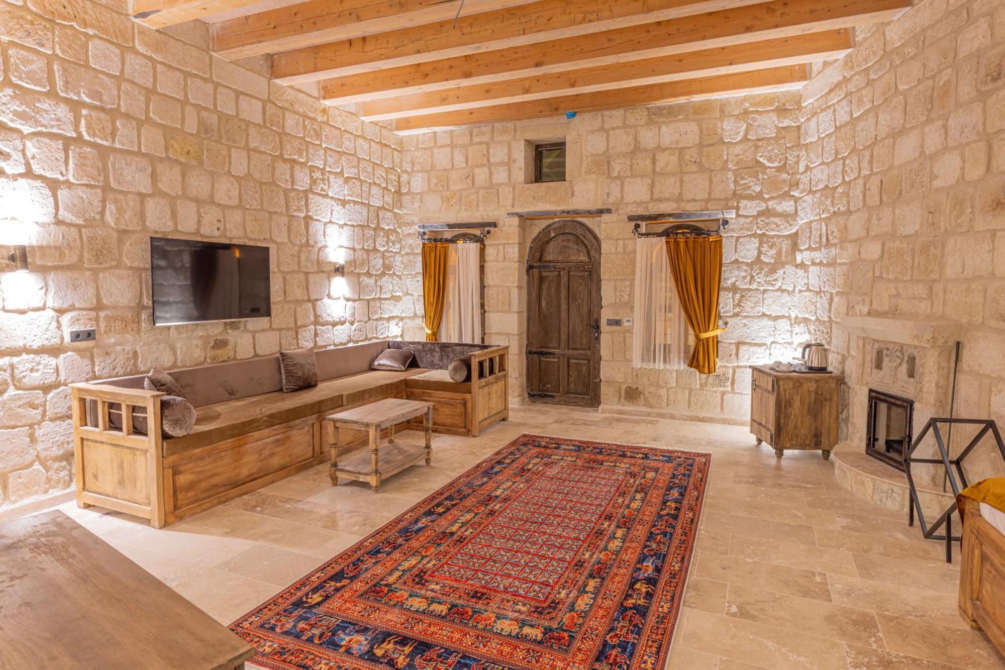 Chakra Special Caves Hotel Юргюп Екстериор снимка