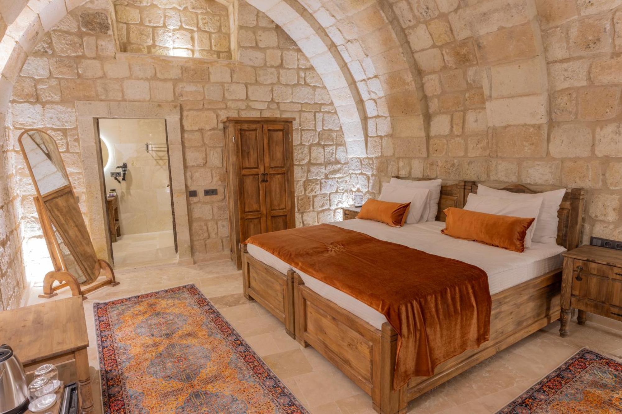 Chakra Special Caves Hotel Юргюп Екстериор снимка