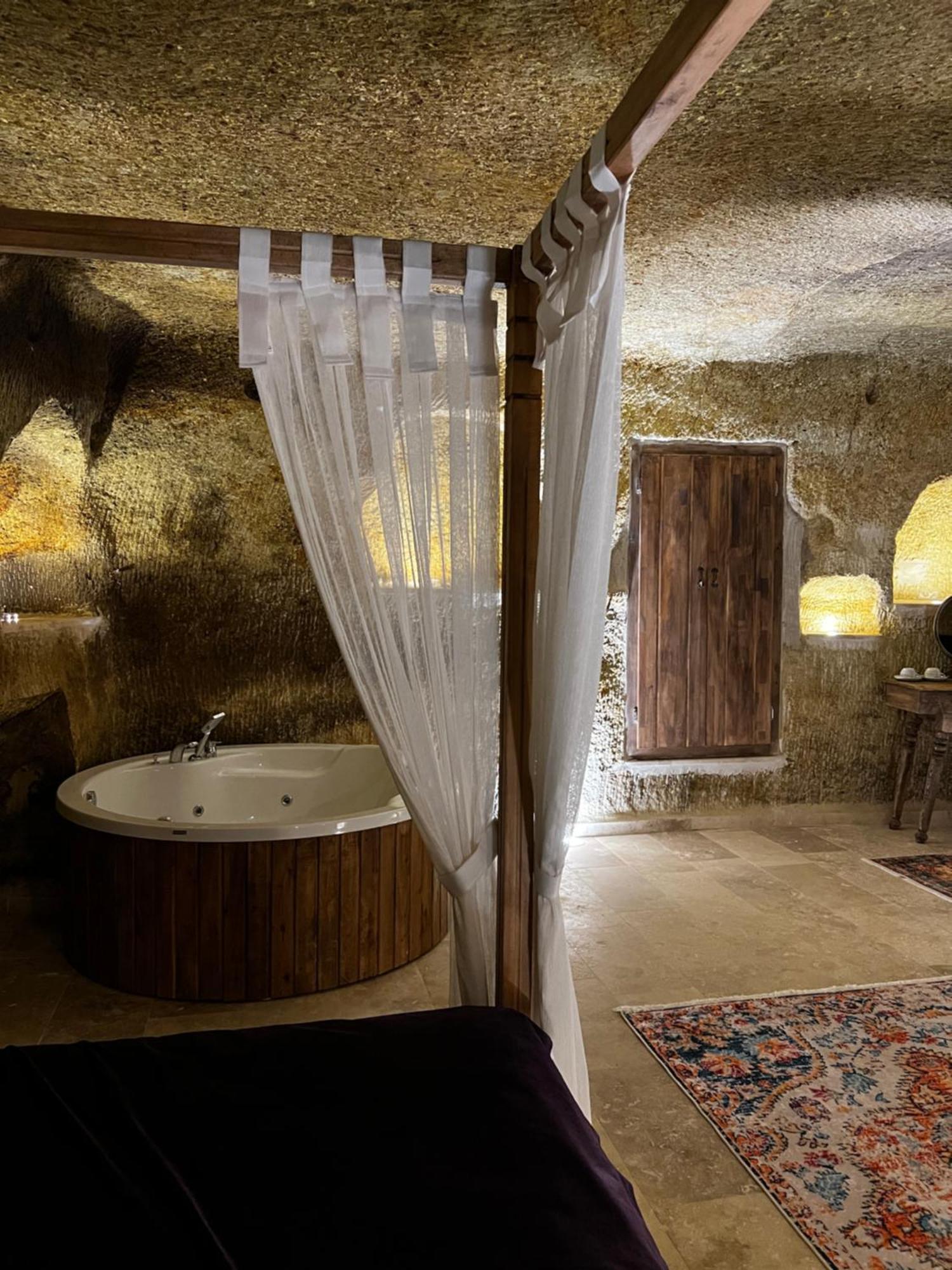Chakra Special Caves Hotel Юргюп Екстериор снимка